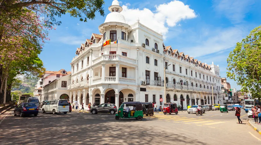 Sri Lanka Hotels